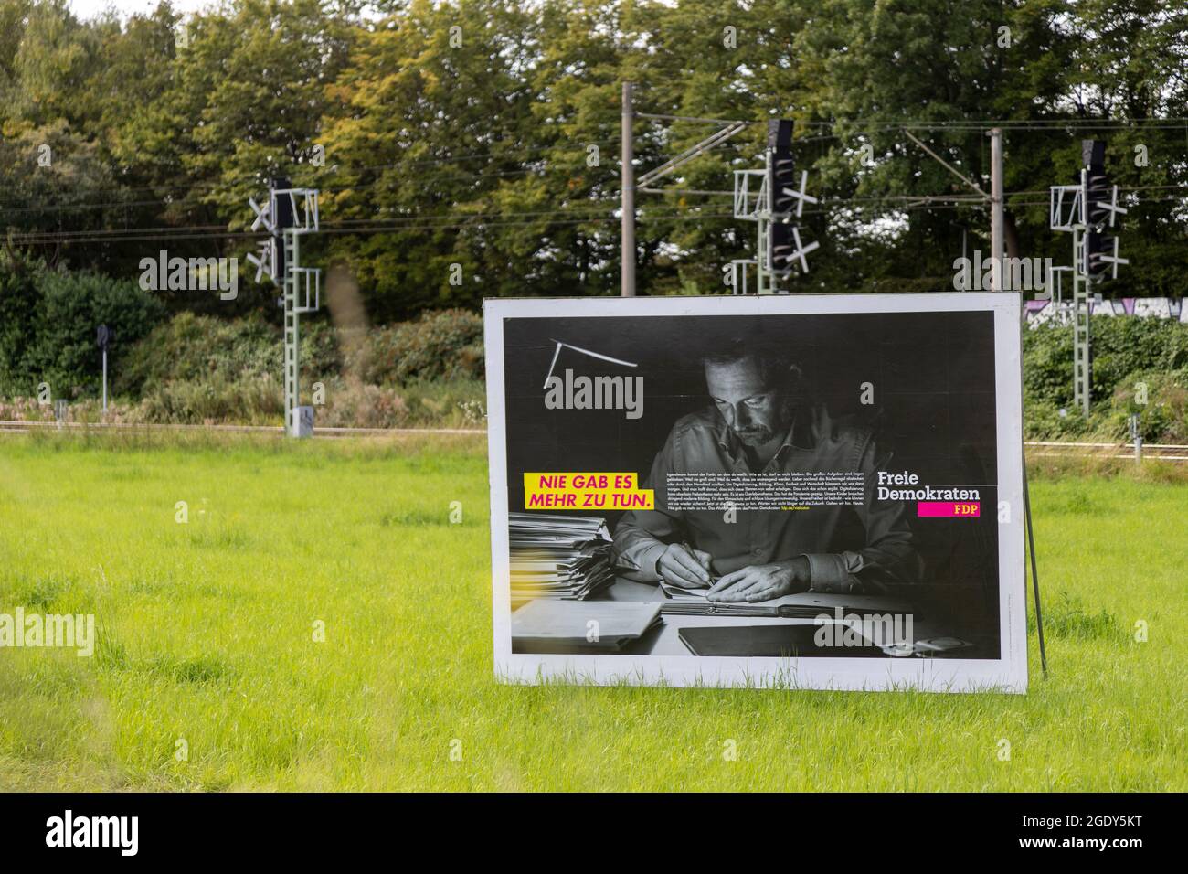 huerth, NRW, Deutschland, 08 15 2021, Wahlplakate zur Bundestagswahl 2021, FDP Stockfoto