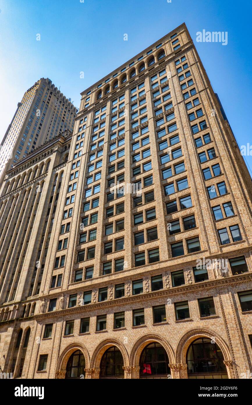 Das Pershing Square Building ist ein 25-stöckiges Bürogebäude gegenüber dem Grand Central Teminal, NYC, USA Stockfoto
