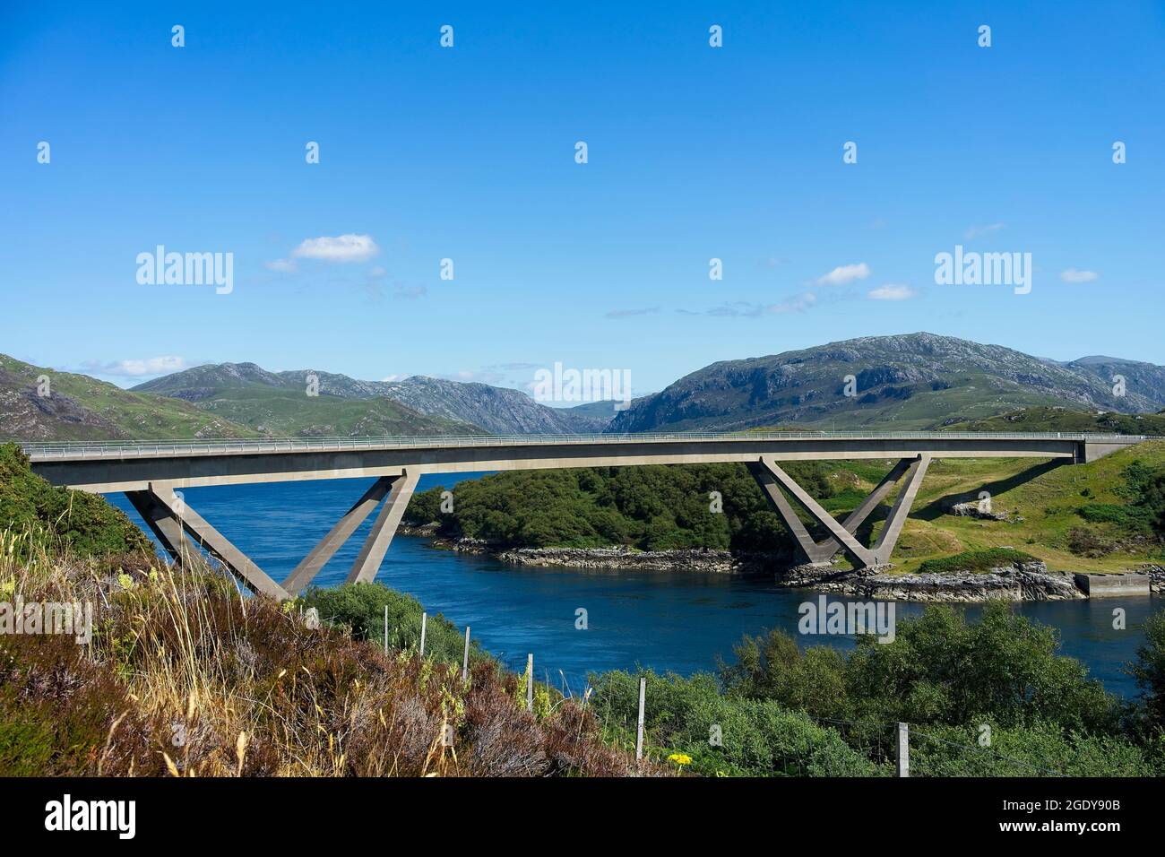Kylesku Bridge in Sutherland North West Highlands of Scotland Stockfoto