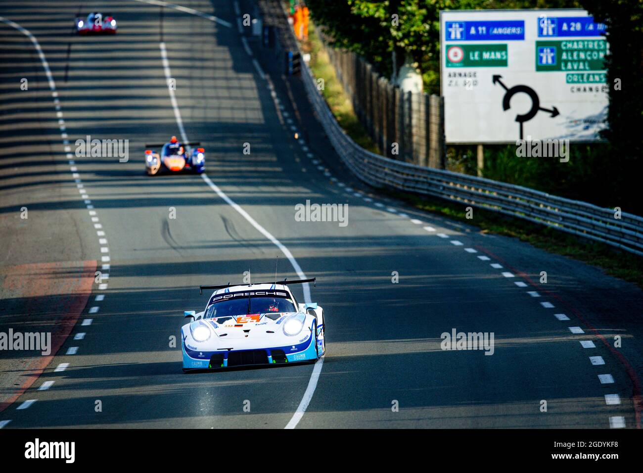 56 Perfetti Egidio (NOR), Cairoli Matteo (ita), Pera Riccardo (ita), Team Project 1, Porsche 911 RSR - 19, Aktion während des Testtages von Le Mans vor dem 4. Lauf der FIA-Langstrecken-Weltmeisterschaft 2021, FIA WEC, auf dem Circuit de la Sarthe, am 15. August, 2021 in Le Mans, Frankreich - Foto Joao Filipe / DPPI Stockfoto