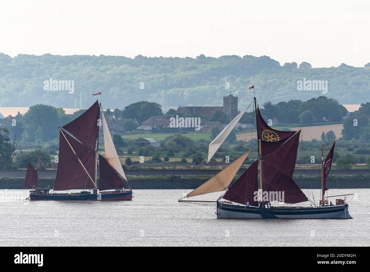 Start des Thames Sailing Barge Match Race 2021 im Lower Hope Reach Abschnitt der Themse. Historische Thames Sail Schiffe. Cliffe, Kent Stockfoto