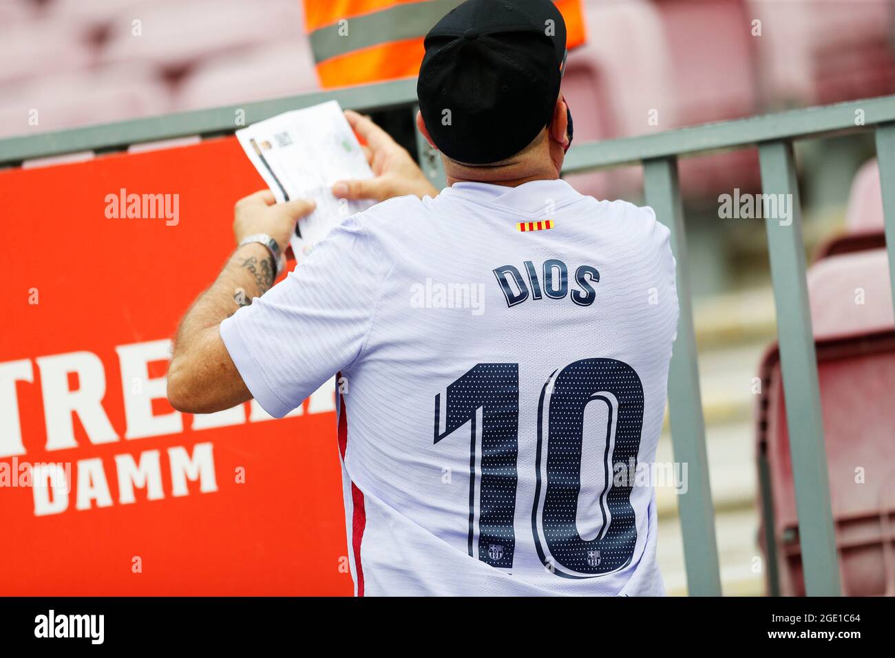 Barcelona, Spanien. Kredit: D. 15. Aug, 2021. Lionel Messi Fans (Barcelona) Fußball/Fußball : Spanisches 'La Liga Santander' Spiel zwischen dem FC Barcelona 4-2 Real Sociedad im Camp Nou Stadion in Barcelona, Spanien. Quelle: D .Nakashima/AFLO/Alamy Live News Stockfoto