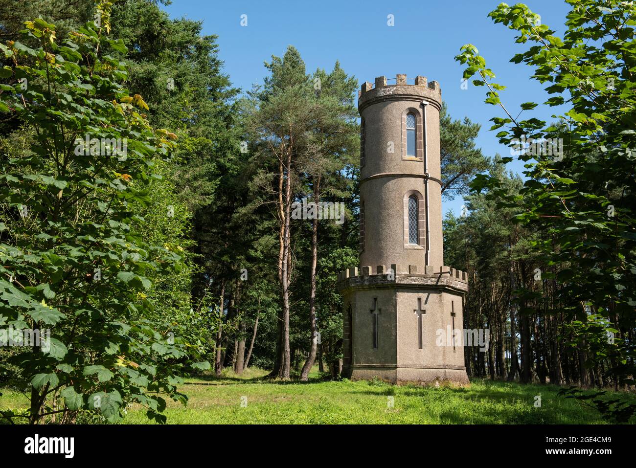 Kirktonhill Tower in der Nähe von Marykirk, Aberdeenshire, Schottland. Stockfoto