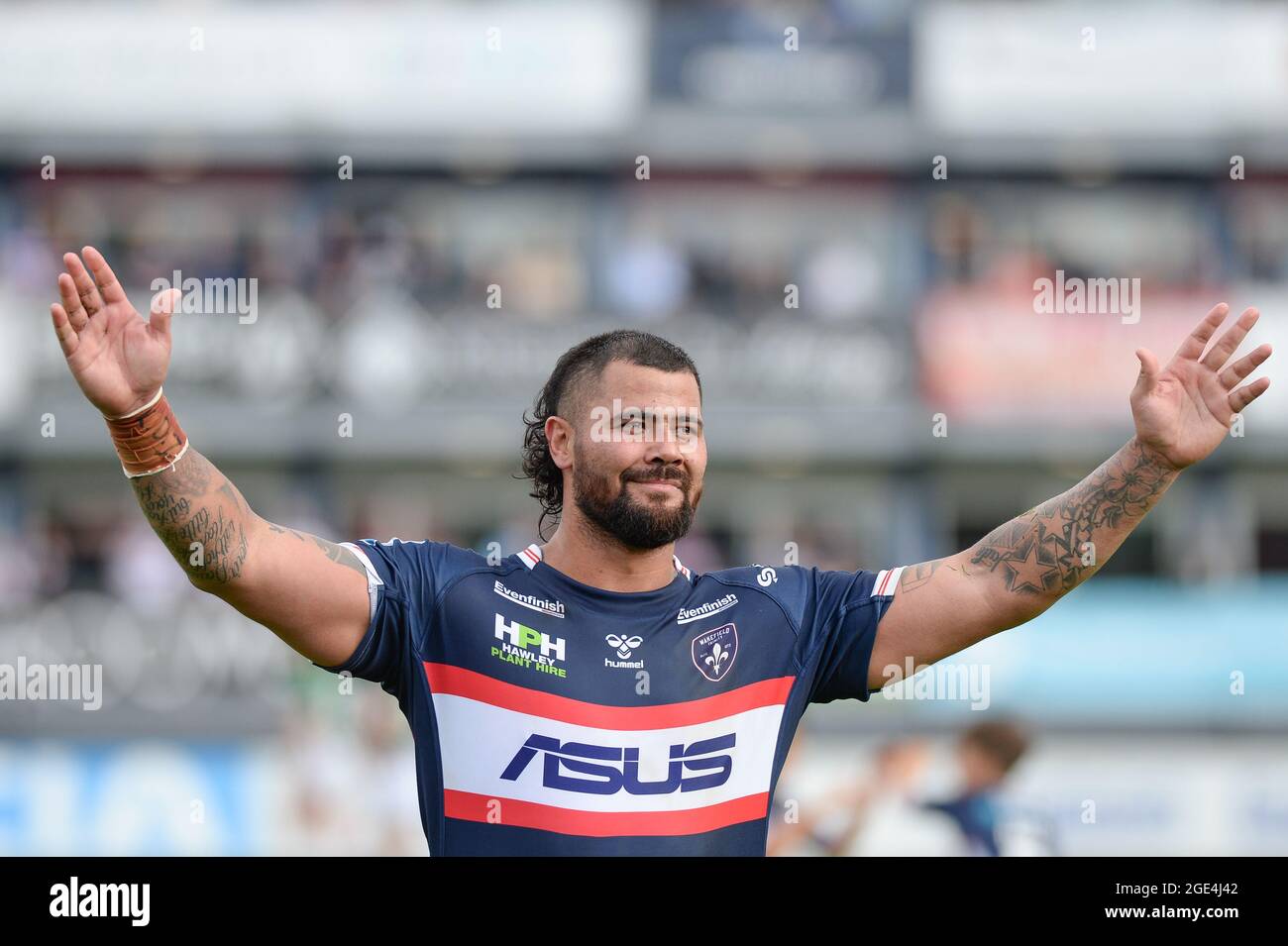 Wakefield, England - 15. August 2021 - David Fifita von Wakefield Trinity würdigt Fans nach dem Sieg in der Rugby League Betfred Super League Wakefield Trinity vs Warrington Wolves im Mobile Rocket Stadium, Wakefield, Großbritannien, Dean Williams Stockfoto