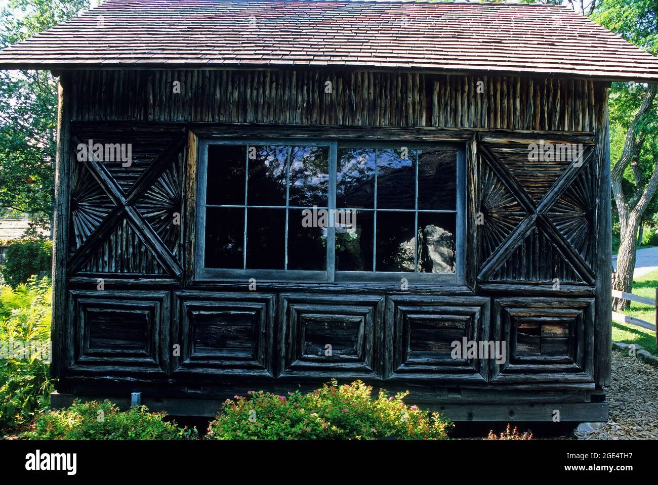 Adirondack rustikale Hütte außen am Adirondack Museum, Blue Mountain Lake Adirondack State Park New York Stockfoto