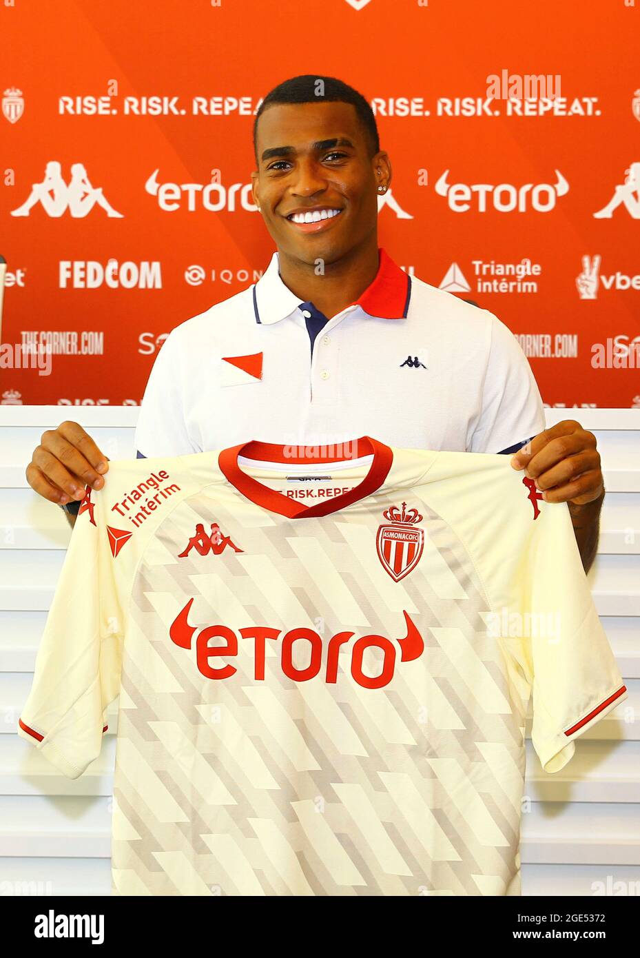 La Turbie, Frankreich. August 2021. La Turbie, Frankreich - 16. August 2021: PRÄSENTATION DES Spielers in Monaco für die Saison 2021-22 mit dem brasilianischen Mittelfeldspieler Jean Lucas Oliveira. Mandoga Media Credit: dpa/Alamy Live News Stockfoto