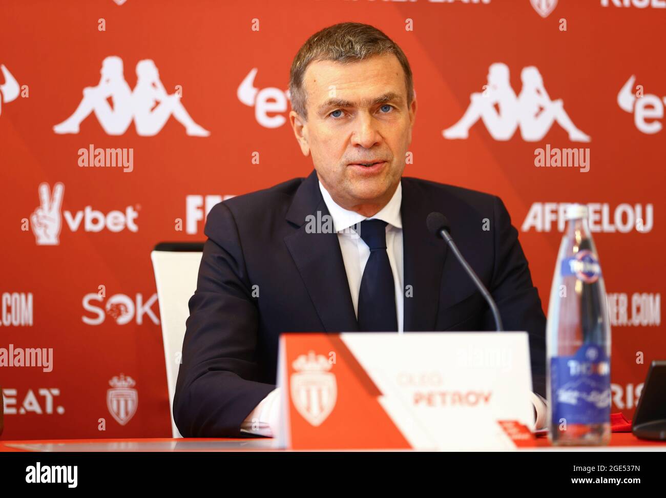 La Turbie, Frankreich. August 2021. La Turbie, Frankreich - 16. August 2021: PRÄSENTATION DES Spielers in Monaco für die Saison 2021-22 mit Oleg Petrov, Vizepräsident. Mandoga Media Credit: dpa/Alamy Live News Stockfoto
