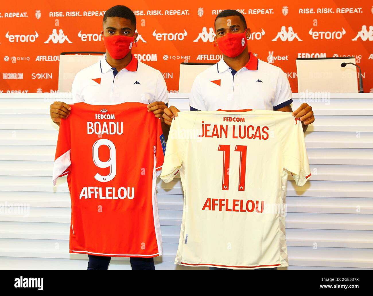 La Turbie, Frankreich. August 2021. La Turbie, Frankreich - 16. August 2021: PRÄSENTATION DES Spielers in Monaco für die Saison 2021-22 mit Jean Lucas und Myron Boadu. Mandoga Media Credit: dpa/Alamy Live News Stockfoto