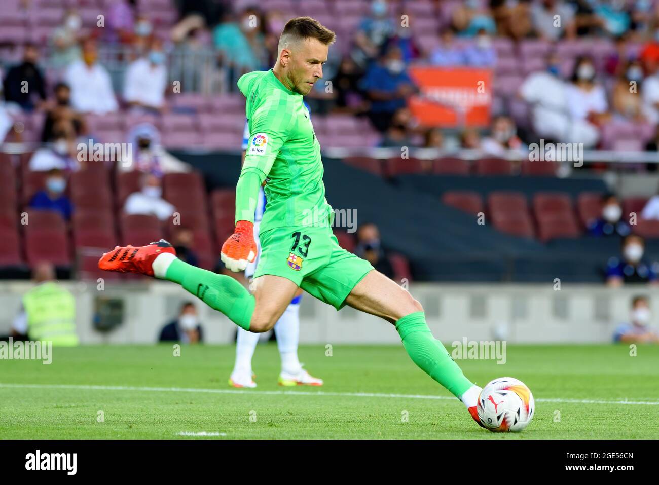 BARCELONA - 15. AUG: Torwart Neto spielt beim La Liga Spiel zwischen dem FC Barcelona und Real Sociedad de Futbol am August im Camp Nou Stadion Stockfoto