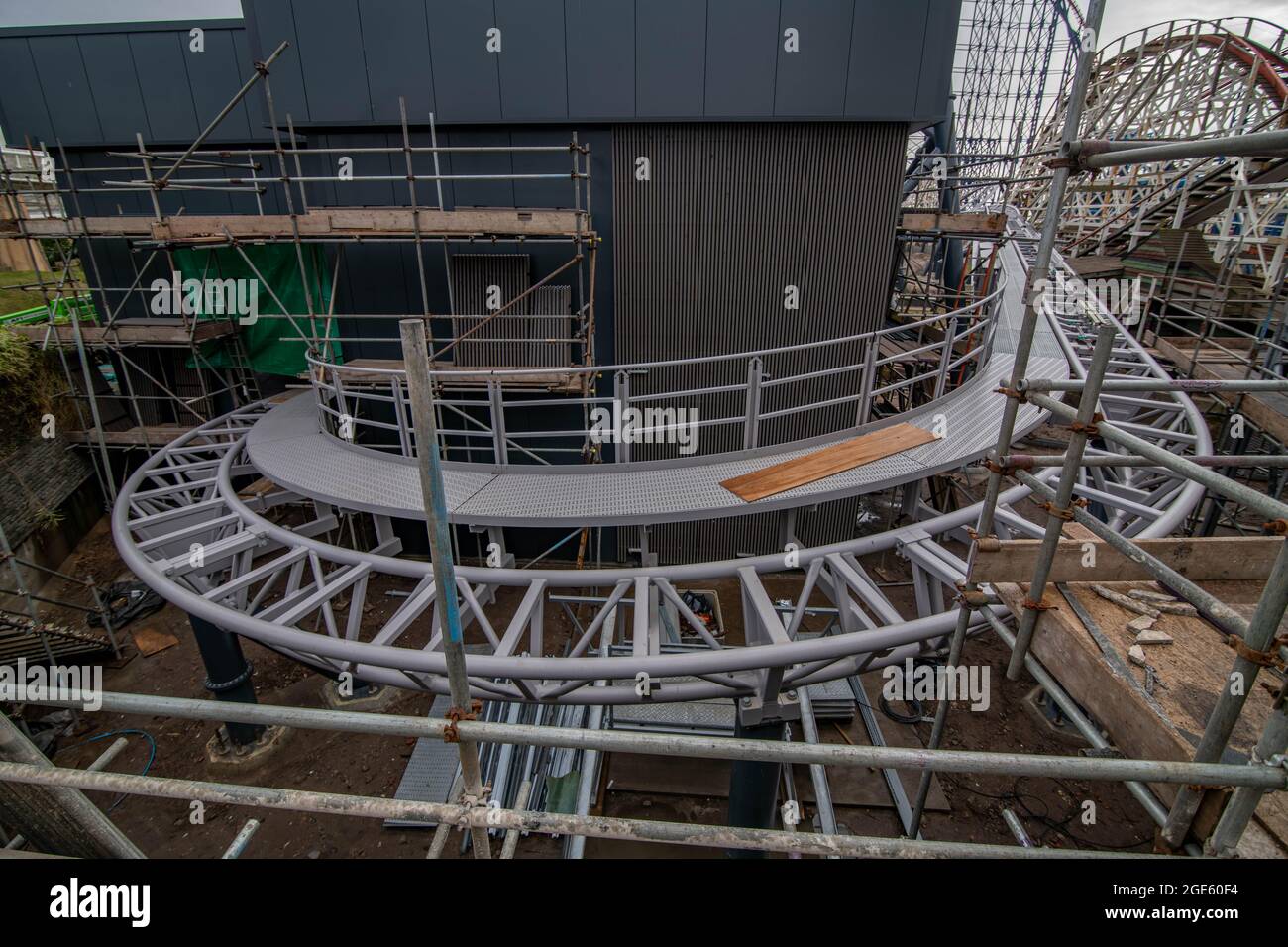 Blackpool Pleasure Beach Pepsi Max Big One, Icon Construction, Revolution, Ripleys und Pasaje Del Terror Stockfoto