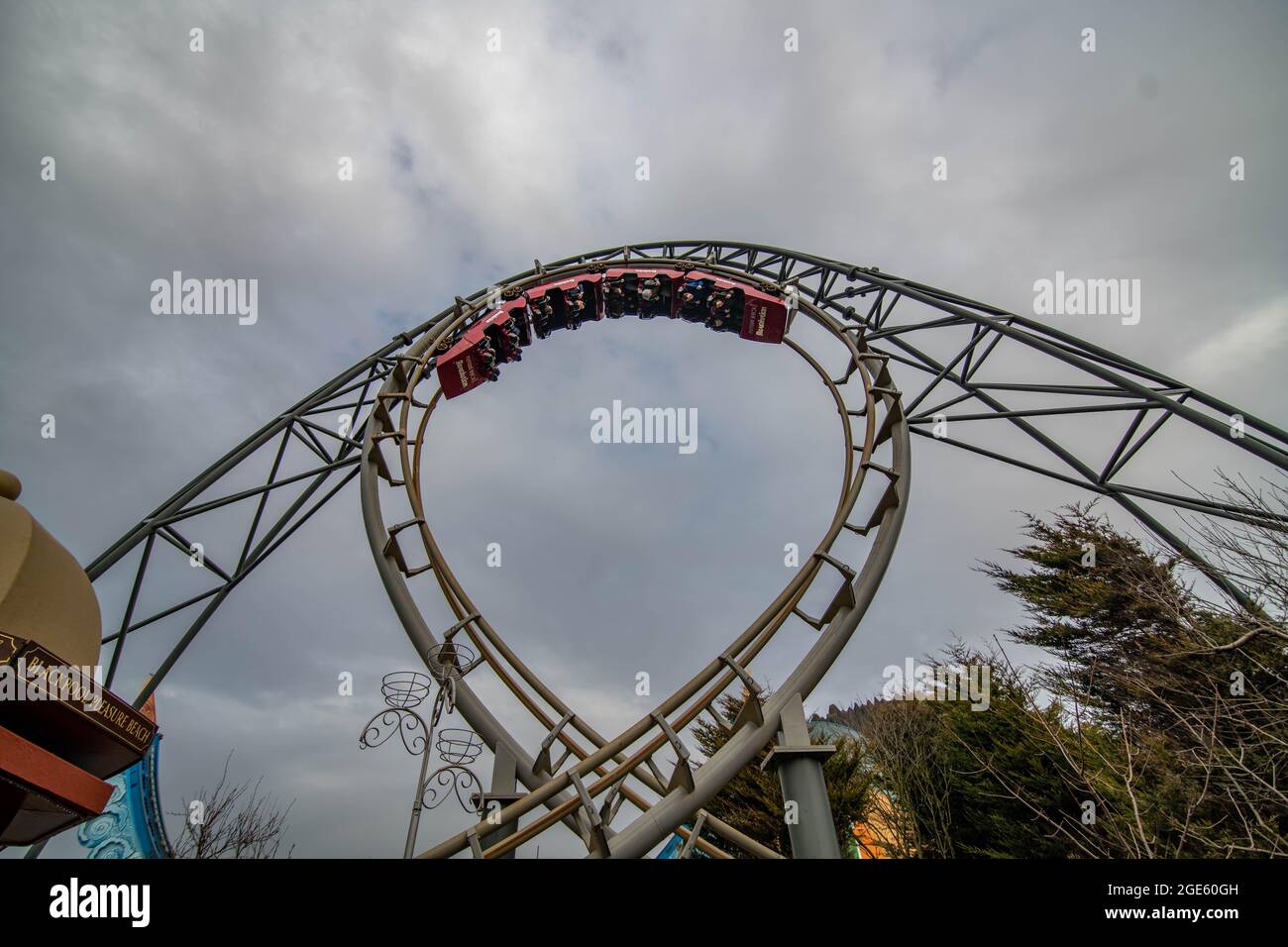 Blackpool Pleasure Beach Pepsi Max Big One, Icon Construction, Revolution, Ripleys und Pasaje Del Terror Stockfoto