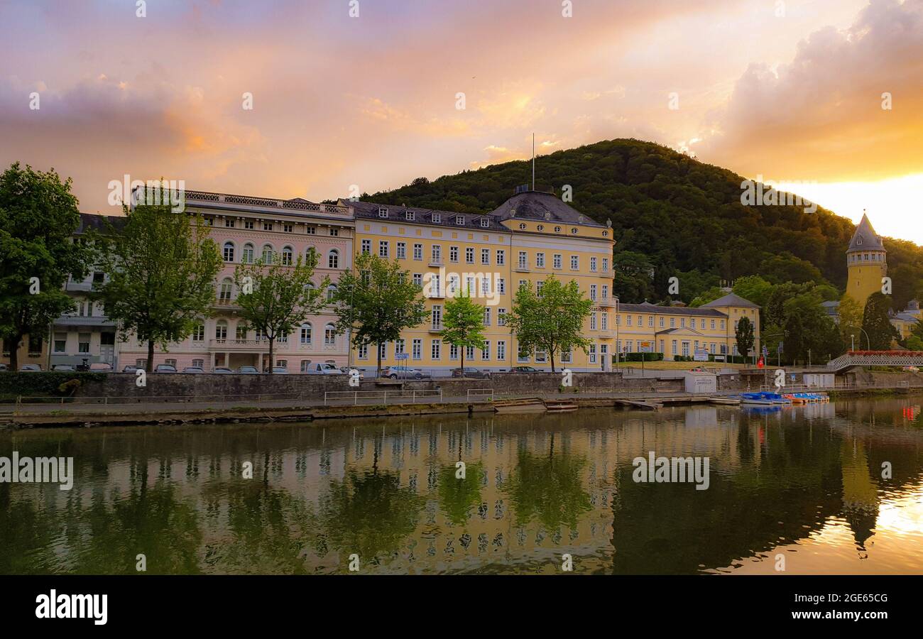 Sonnenuntergang Spiegelung Stockfoto