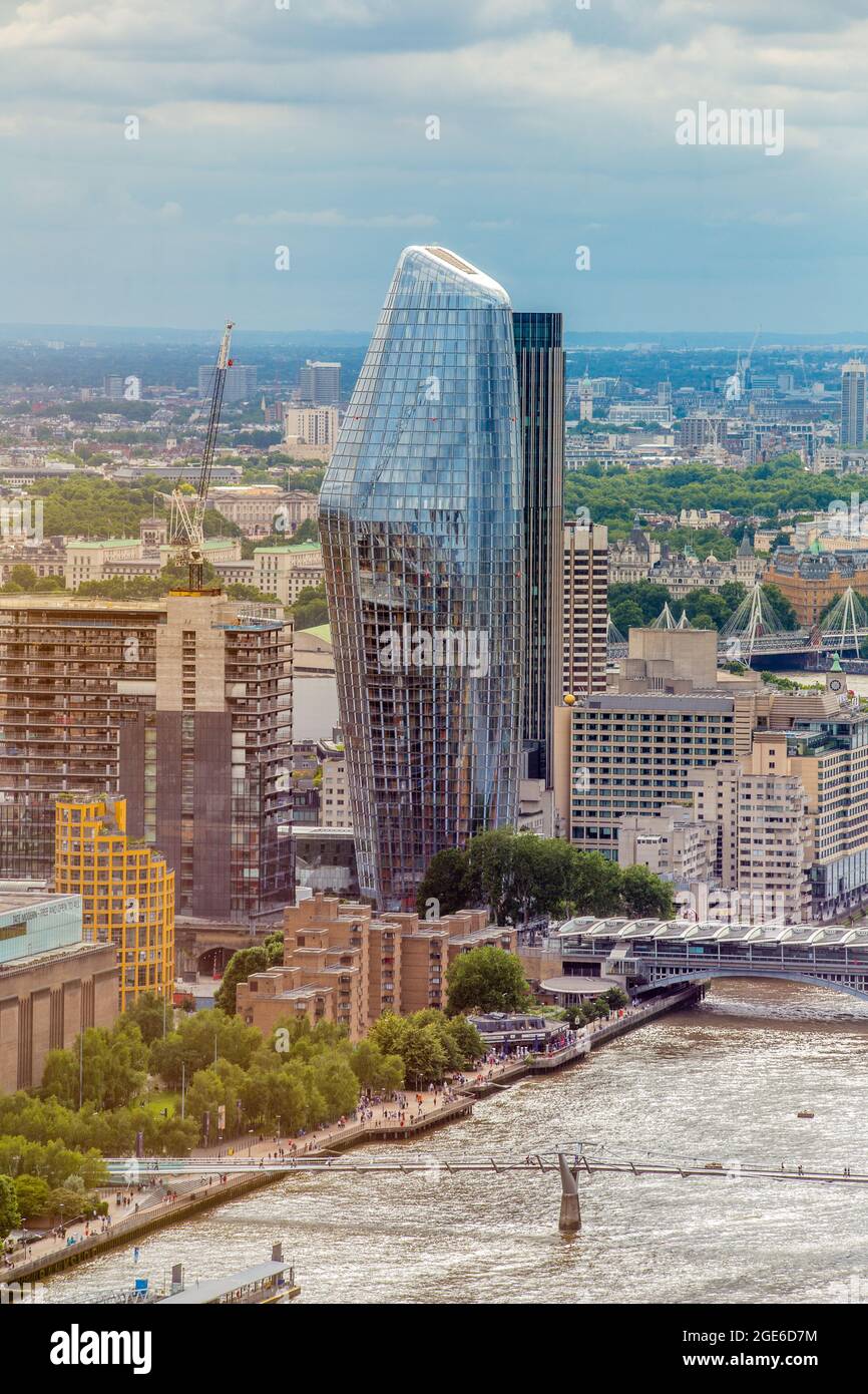 Das Wohngebäude im Boomerang Tower in Blackfriars in London Stockfoto