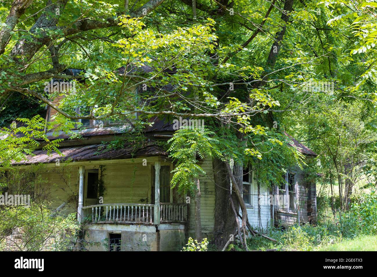 Verlassene Bauernhaus im ländlichen Tennessee, USA Stockfoto