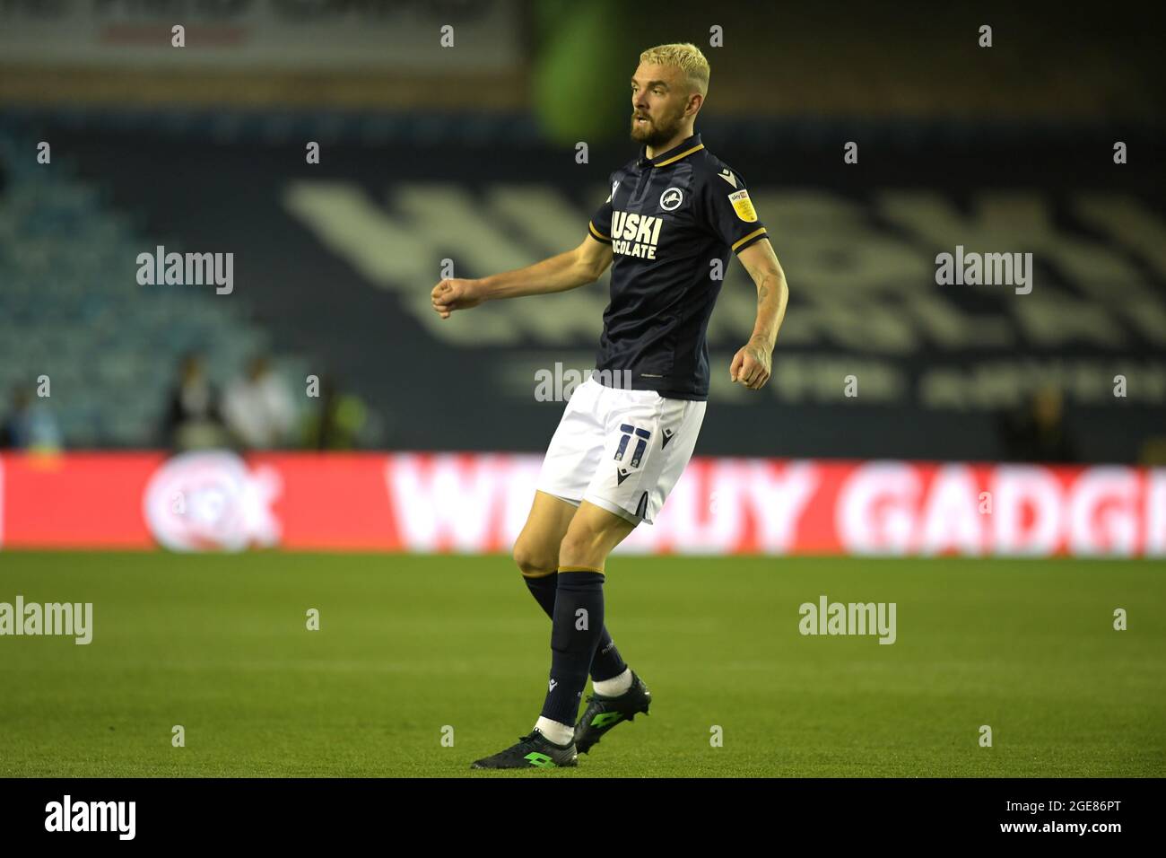 The New Den London, Großbritannien. August 2021. Scott Malone von Millwall während des Spiels Millwall gegen Fulham, EFL Championship Football im New Den London. Quelle: MARTIN DALTON/Alamy Live News Stockfoto