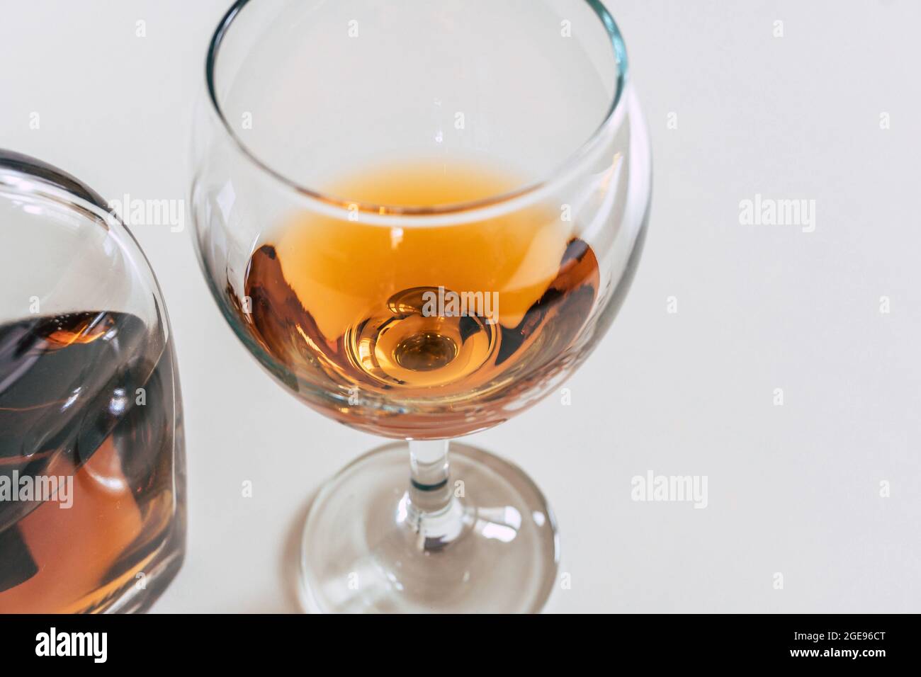 Ein Glas feinen Cognac-Whiskey-Rum Stockfoto
