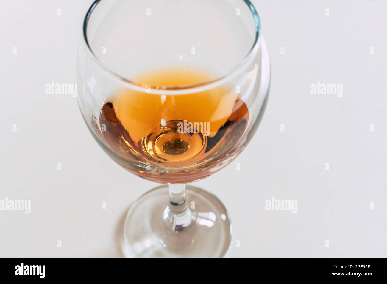 Ein Glas feinen Cognac-Whiskey-Rum Stockfoto