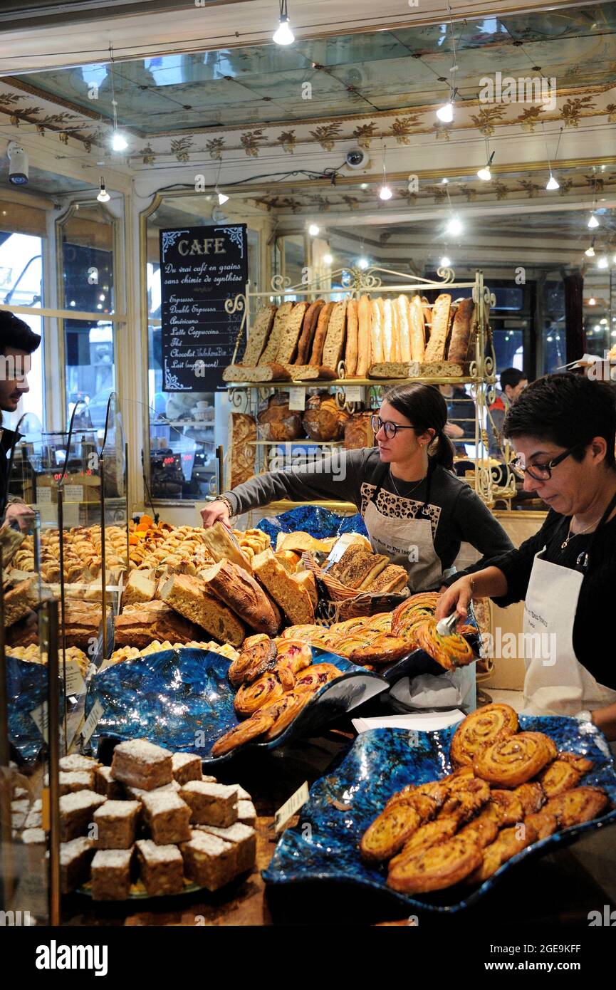 FRANCE, PARIS (75) 10. ARRONDISSEMENT, BÄCKEREI DU PAIN & DES IDEES IN DER YVES TOUDIC STRASSE Stockfoto