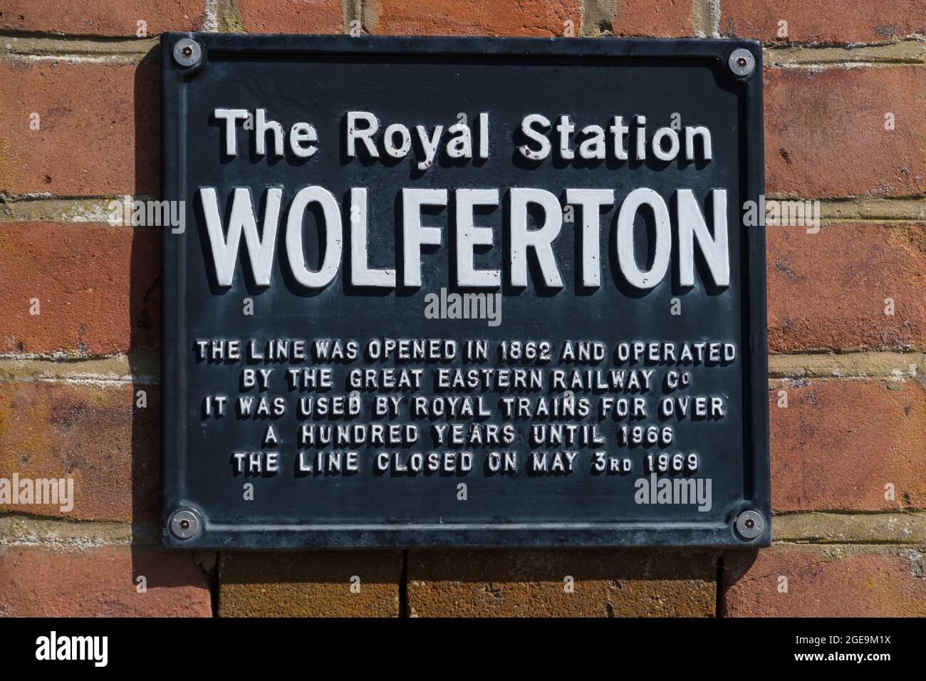Zeichen der British Railways für den Royal Station in Wolferton. Stockfoto