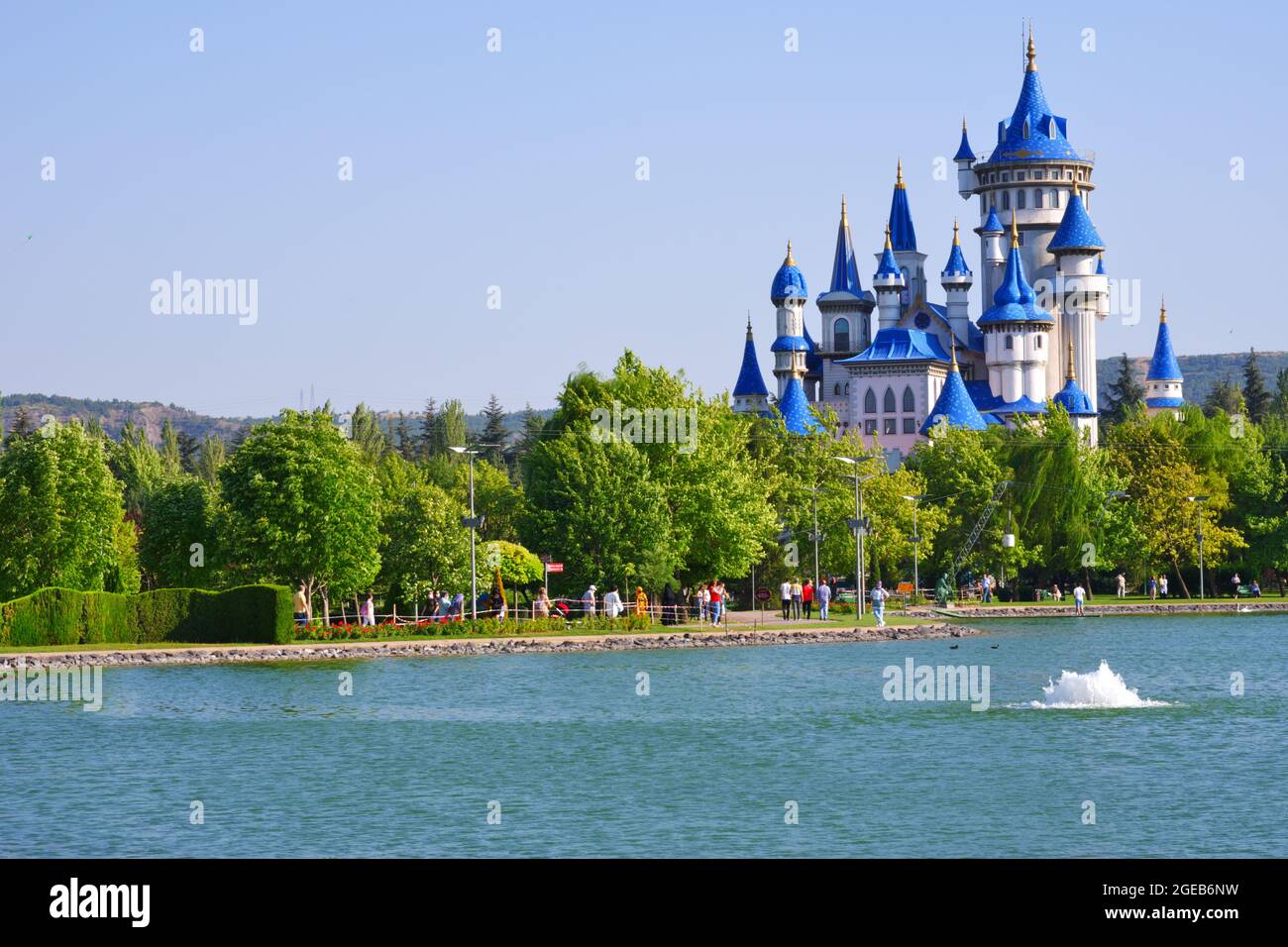 Blue Castle Seeside within trees at Sazova Park Eskisehir Turkey Stockfoto