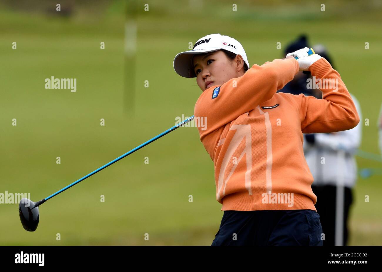 Japans NASA Hataoka auf dem sechsten Abschlag während des ersten Tages der AIG Women's Open in Carnoustie. Bilddatum: Donnerstag, 19. August 2021. Siehe PA Geschichte GOLF Frauen. Bildnachweis sollte lauten: Ian Rutherford/PA Wire. EINSCHRÄNKUNGEN: Die Nutzung unterliegt Einschränkungen. Nur redaktionelle Verwendung, keine kommerzielle Nutzung ohne vorherige Zustimmung des Rechteinhabers. Stockfoto