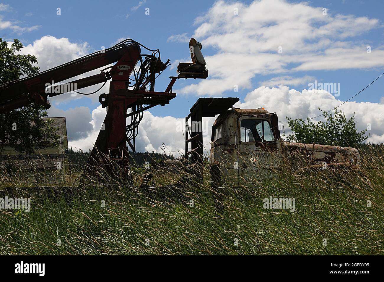 southwick/Nez Perce County/Idaho/USA. 23.Juni 2018.-Alte Scheunen und Autos und Picknicks als Müll oder Kunst oder alte Geschichte der Vereinigten Staaten von Amerika. Und alte Lebensweise Southwick Nez Perce County nördlichen Idaho. (Foto.Francis Dean / Deanpictures. Stockfoto