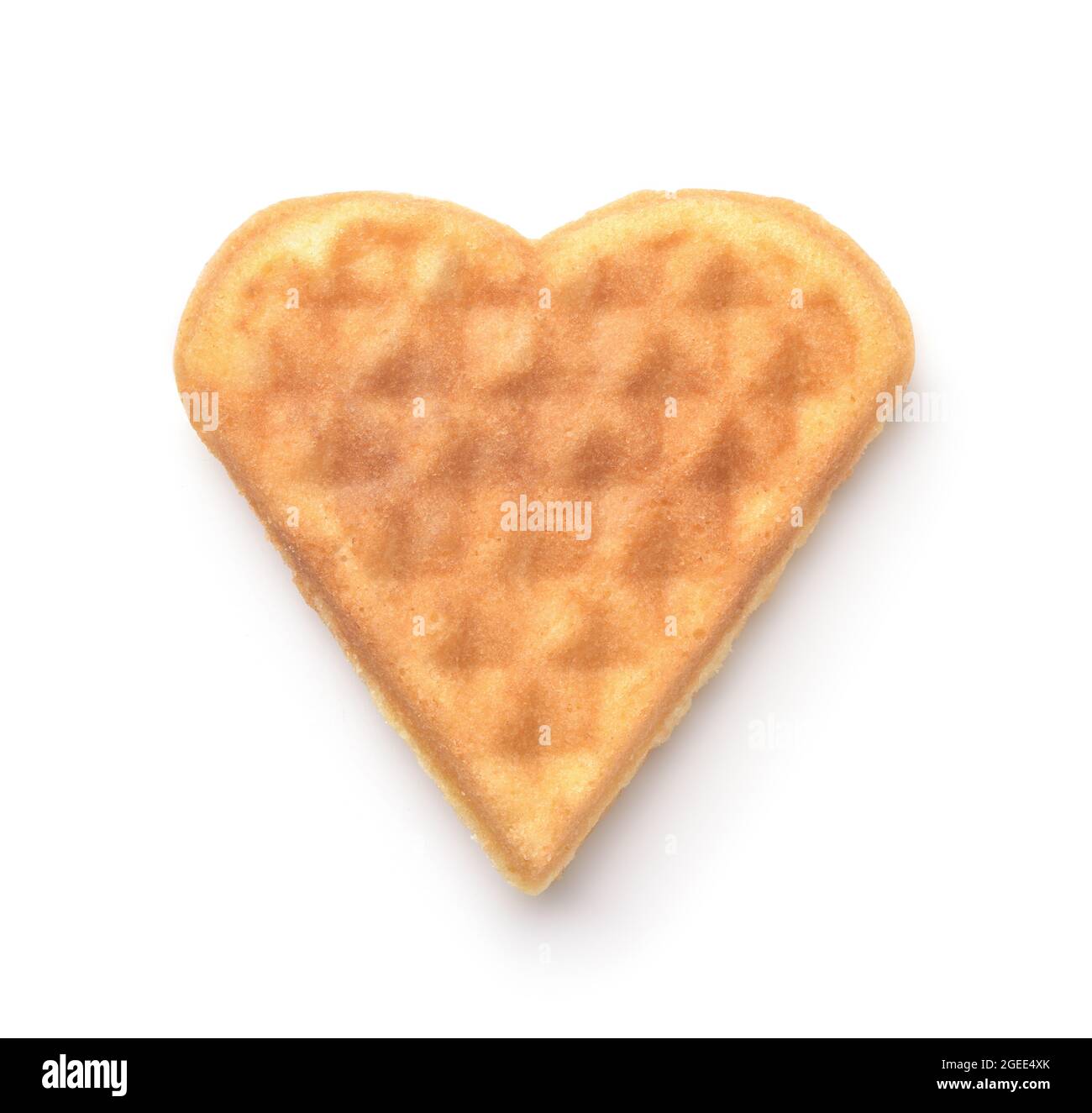 Vorderansicht der hausgemachten herzförmigen Waffel isoliert auf weiß Stockfoto