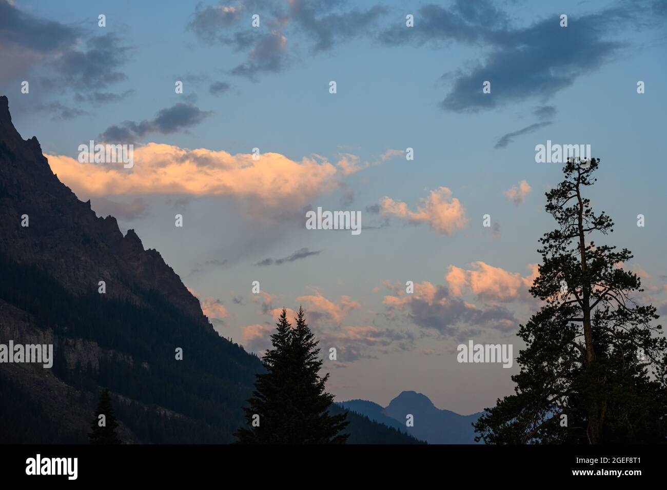 Sonnenuntergang in den Beartooth Mountains, als Naturhintergrund, Wyoming, USA Stockfoto