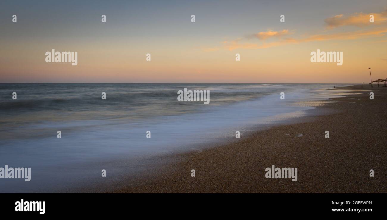 Ruhige Sonnenuntergangslandschaft Stockfoto