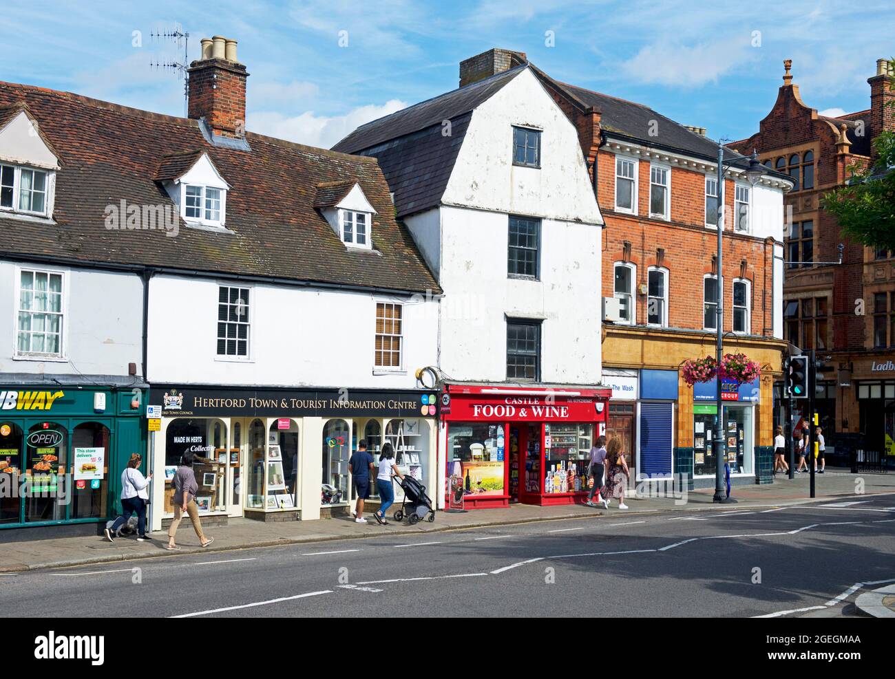 Straßenszene - The Wash - in Hertford, Hertfordshire, England Stockfoto