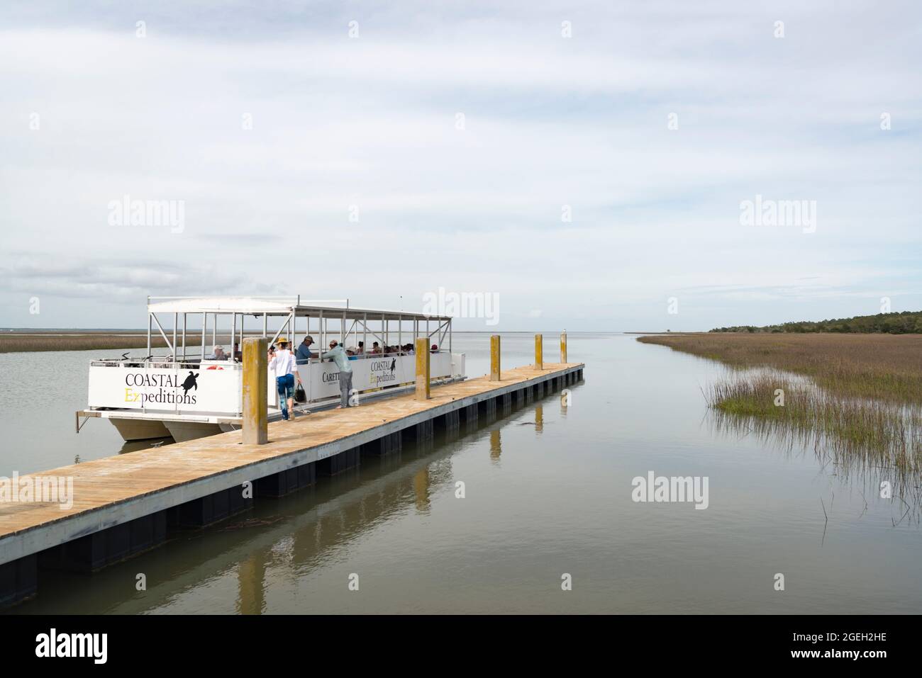 Coastal Expeditions Bootsfahrt zur Bull Island vor der Küste von South Carolina in der Nähe von Charleston, USA Stockfoto