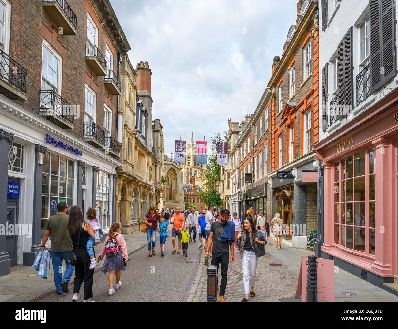 Geschäfte an der Trinity Street im Zentrum von Cambridge, Cambridgeshire, England, Großbritannien Stockfoto