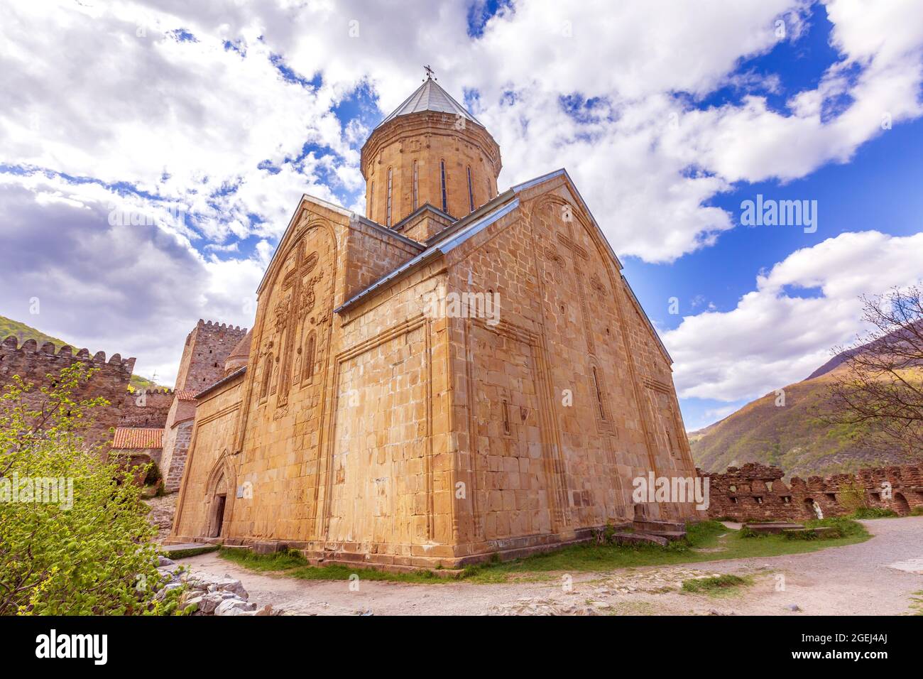 Ananuri Castle Complex am Aragvi River in Georgien Stockfoto