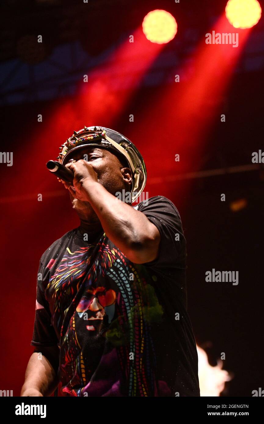 New York City, USA. August 2021. George Clinton und Parliament Funkadelic treten bei der NYC Homecoming Concert-Reihe im Forest Hills Stadium im New Yorker Stadtteil Queens, NY, am 20. August 2021 auf. (Anthony Behar/Sipa USA) Quelle: SIPA USA/Alamy Live News Stockfoto