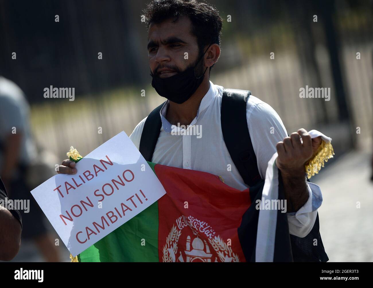 Rom, Italien. August 2021. Rom 21/08/2021 Solidaritätsdemonstration des afghanischen Volkes auf der Piazza della Repubblica Quelle: Independent Photo Agency/Alamy Live News Stockfoto