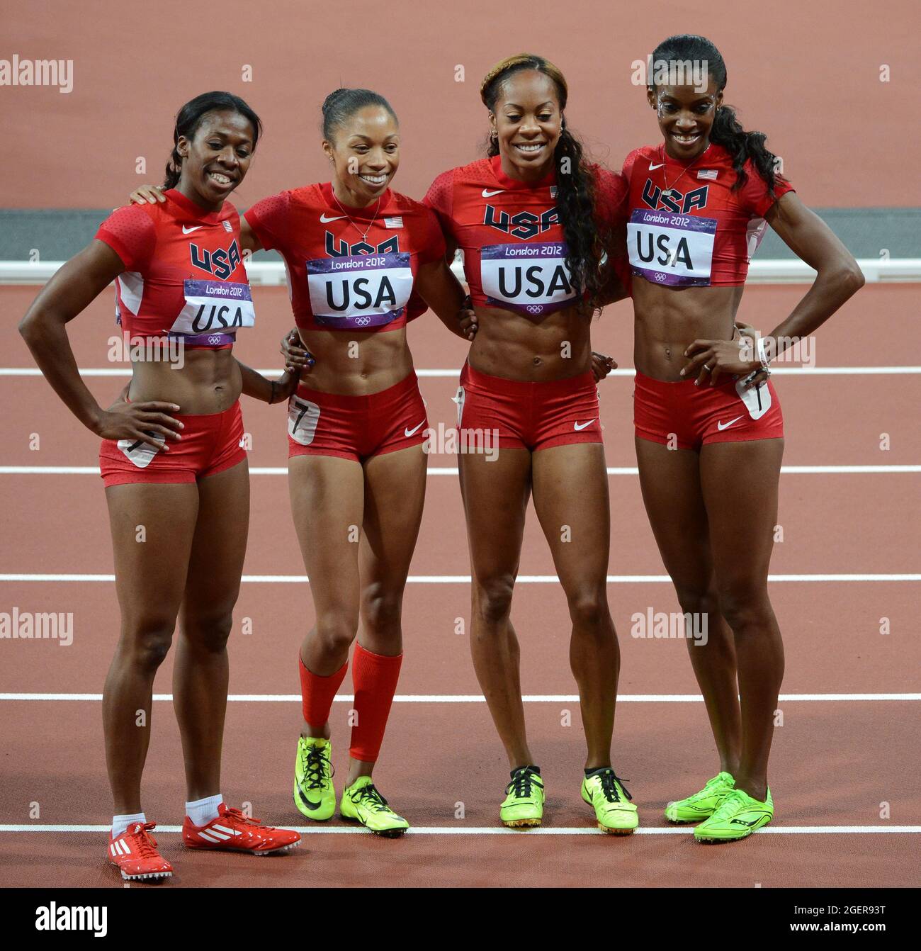 Sanya Richards-Ross, Deedee Trotter, Francena McCorory und Allyson Felix gewinnen Gold in der 400-Meter-Staffel der Frauen in der letzten Leichtathletik-Nacht bei Olympi Stockfoto