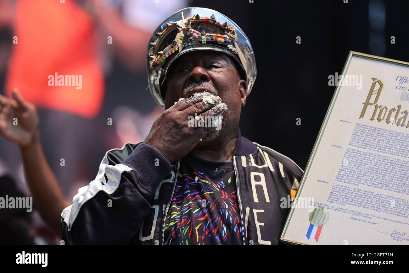 Forest Hills Stadium, Queens, New York, USA, August 20, 2021 - George Clinton während der Hip Hop Summer NYC Homecoming Concert Series 2021 heute im Queens Forest Hills Stadium Foto: Luiz Rampelotto/EuropaNewswire FOTOKREDIT ERFORDERLICH. Quelle: dpa picture Alliance/Alamy Live News Stockfoto