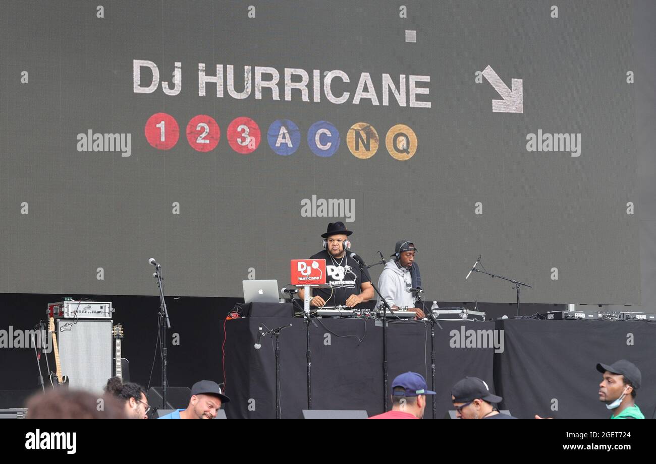 Forest Hills Stadium, Queens, New York, USA, August 20, 2021 - DJ HURICANE während der Hip Hop Summer NYC Homecoming Concert Series 2021 heute im Queens Forest Hills Stadium Foto: Luiz Rampelotto/EuropaNewswire FOTOKREDIT ERFORDERLICH. Quelle: dpa picture Alliance/Alamy Live News Stockfoto