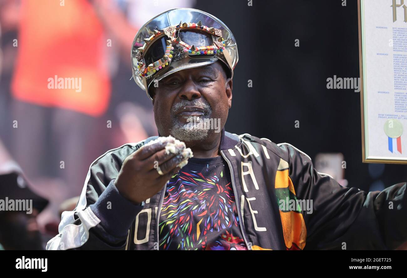 Forest Hills Stadium, Queens, New York, USA, August 20, 2021 - George Clinton während der Hip Hop Summer NYC Homecoming Concert Series 2021 heute im Queens Forest Hills Stadium Foto: Luiz Rampelotto/EuropaNewswire FOTOKREDIT ERFORDERLICH. Quelle: dpa picture Alliance/Alamy Live News Stockfoto