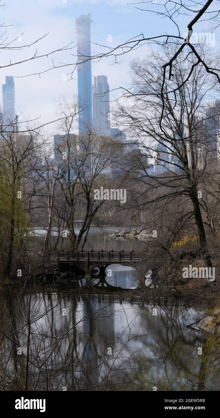 220 Central Park South vom Central Park aus gesehen 86th Street Traverse Stockfoto