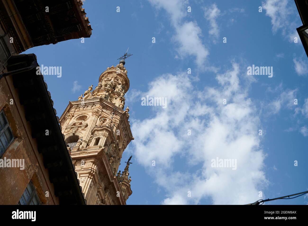12-08-2021,Santo Domingo de la Calzada, La Rja, Spanien, Europa, Detail des Domturms, Jakobsweg. Stockfoto
