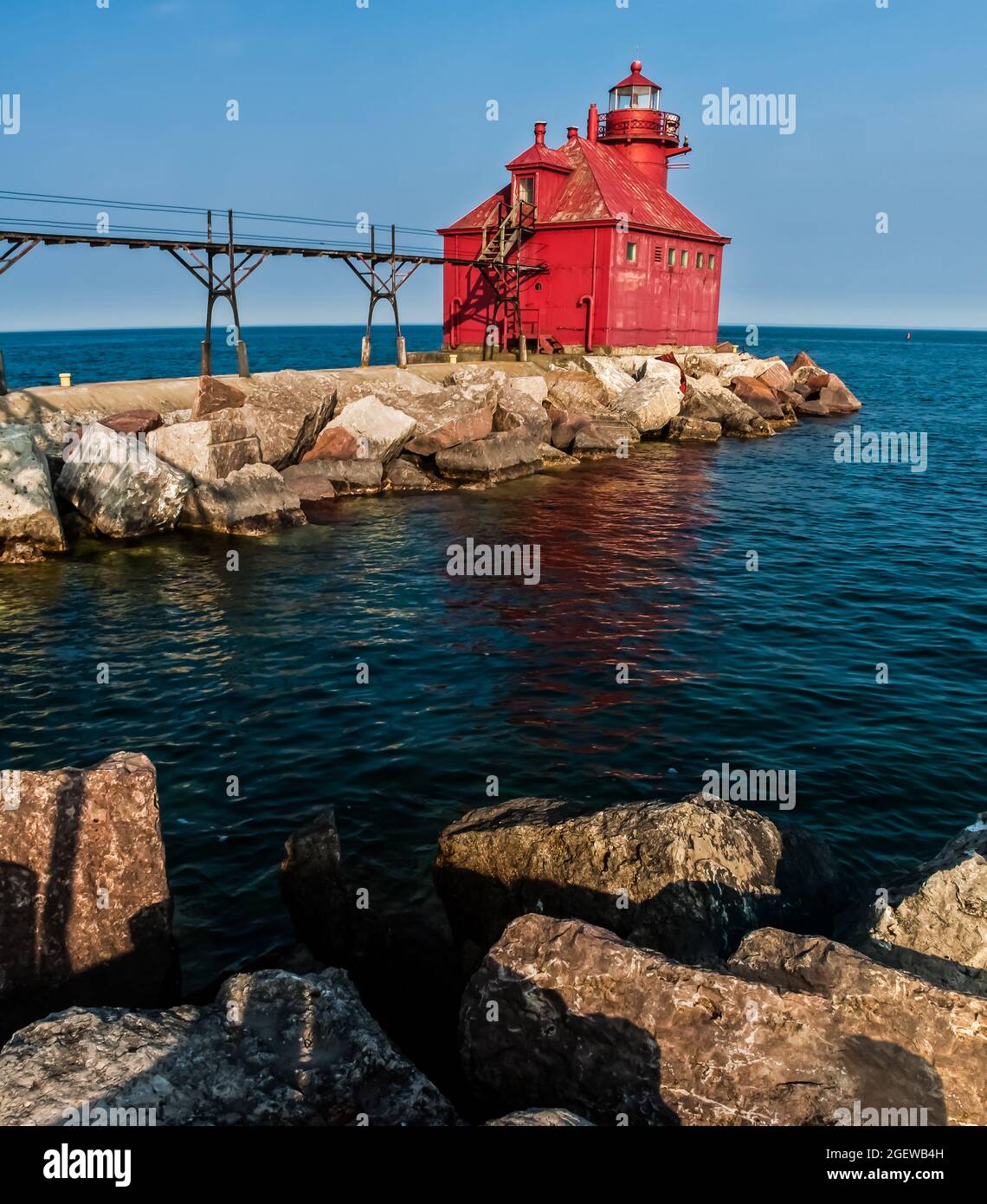 The Breakwater am Sturgeon Bay Ship Canal Pierhead Lighthouse, Sturgeon Bay, Wisconsin, USA Stockfoto