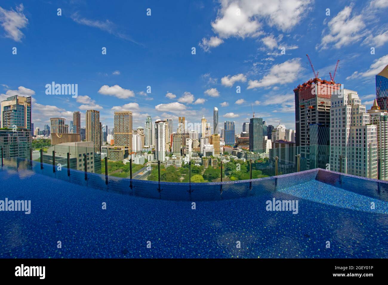 Infinitypool, Hotel Indigo, Wireless Road, Bangkok Stockfoto