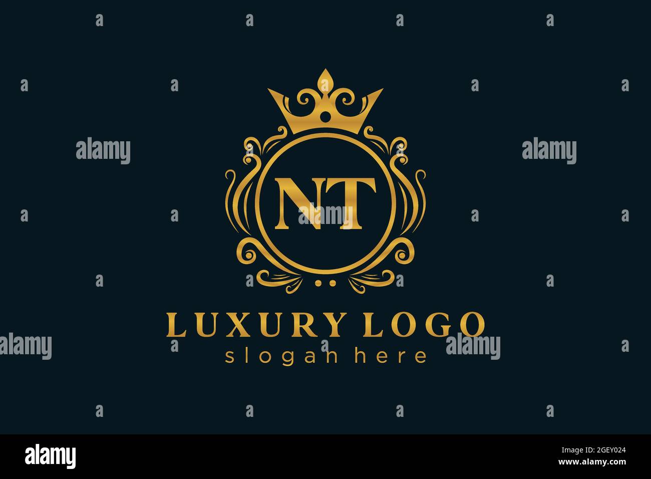 NT Letter Royal Luxury Logo Vorlage in Vektorgrafik für Restaurant, Royalty, Boutique, Cafe, Hotel, Heraldisch, Schmuck, Mode und andere Vektor illustrr Stock Vektor