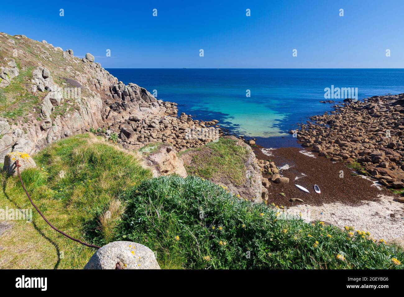 Blick auf den Strand von Porthgwarra Cornwall England Großbritannien Europa Stockfoto