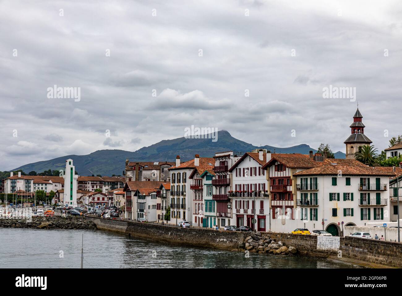 Ciboure Waterfront, Pyrénées-Atlantiques, Baskenland, Frankreich Stockfoto