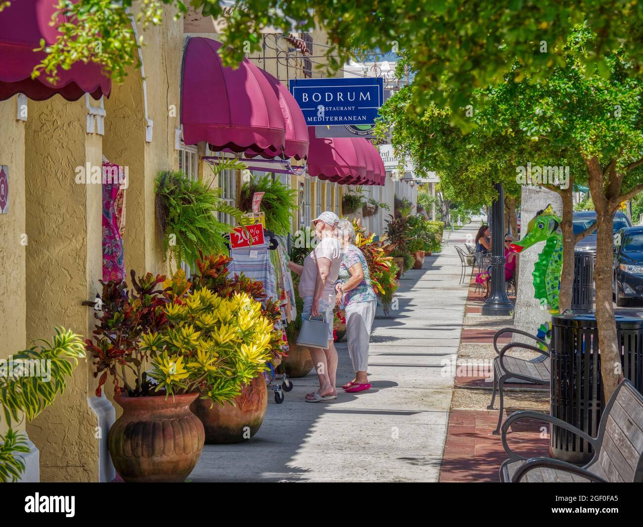 Miami Avenue in der historischen Innenstadt von Venedig, Florida, USA Stockfoto