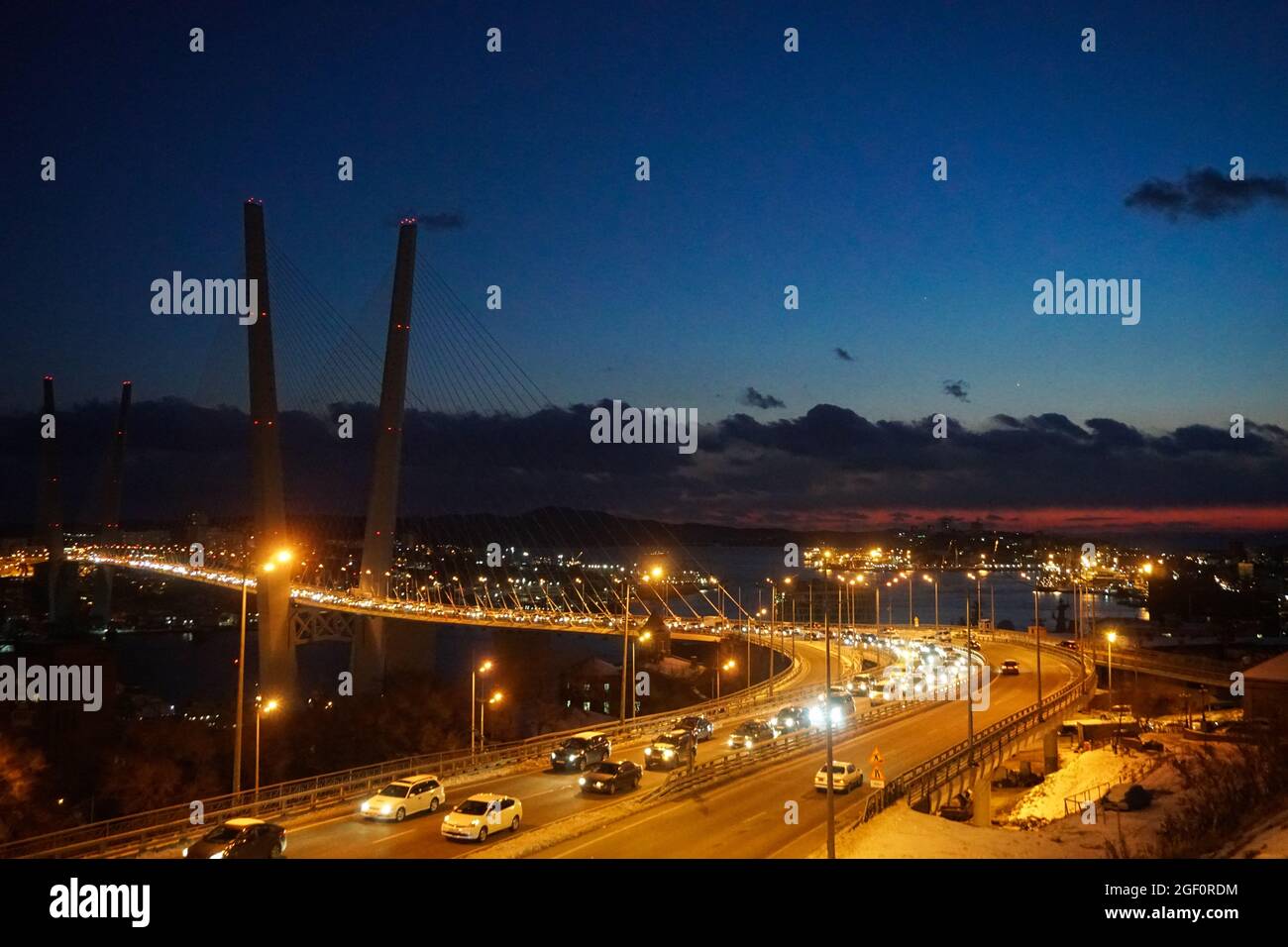 Zolotoy Brücke in Wladiwostok Russland während des Sonnenuntergangs Stock Stock Photo Stock Bilder Stock Bilder Stockfoto