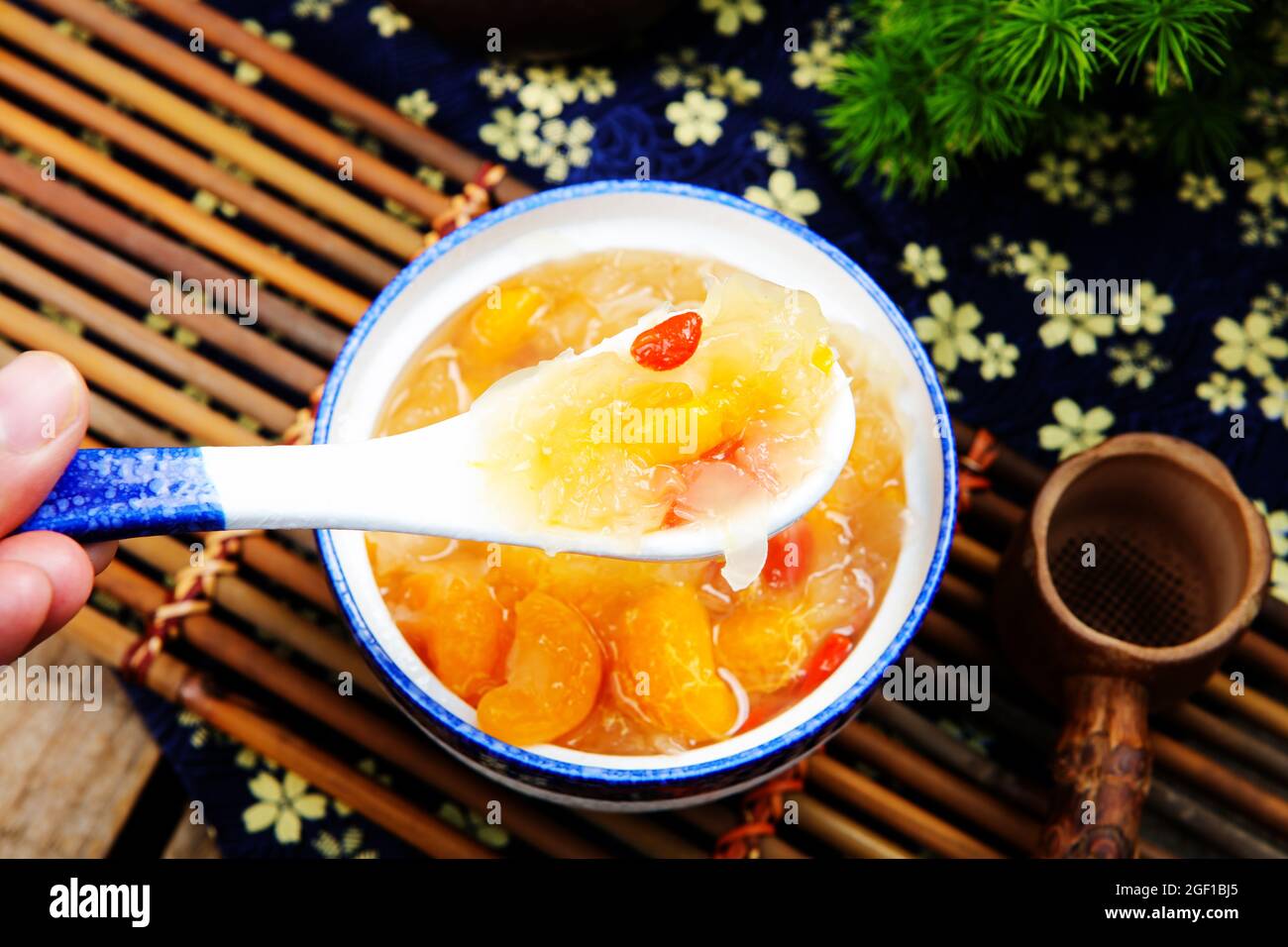 Die orangefarbene tremella-Suppe Stockfoto