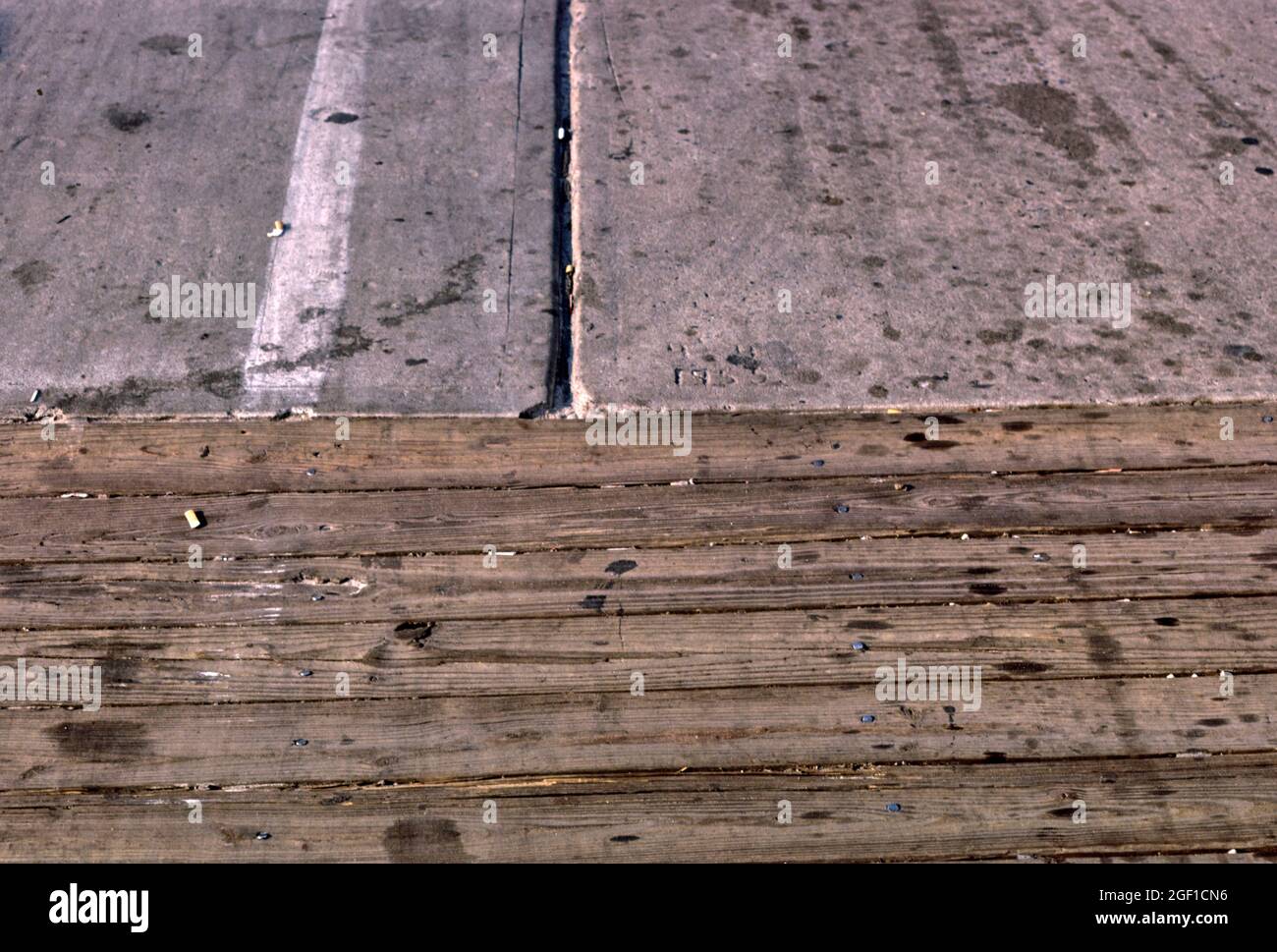 Boardwalk Holz Meeting Zement, Ocean City, Maryland. 1985 Stockfoto